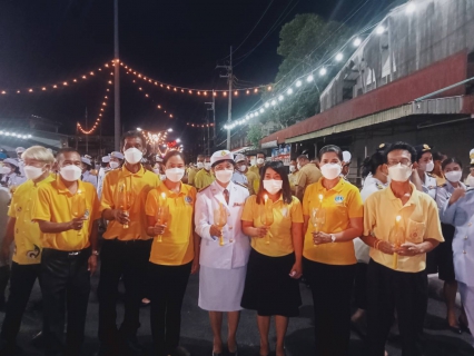 ไฟล์แนบ กปภ.สาขาปากพนัง เข้าร่วมพิธีถวายเครื่องราชสักการะและวางพานพุ่ม และพิธีจุดเทียนถวายพระพรชัยมงคล เนื่องในวันเฉลิมพระชนมพรรษา พระบาทสมเด็จพระเจ้าอยู่หัว ในวันพฤหัสบดี ที่ 28 กรกฎาคม 2565        