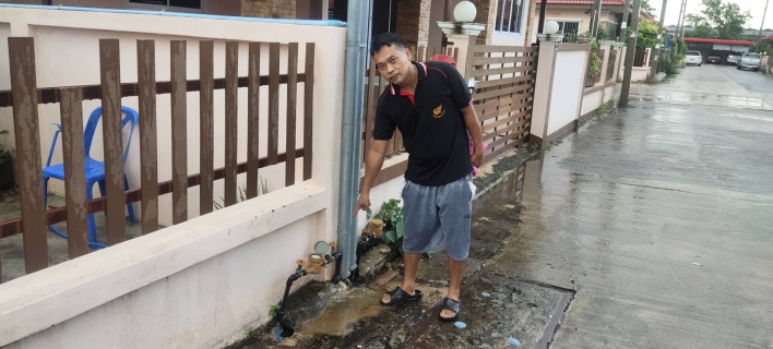 ไฟล์แนบ เมื่อฝนเทลงมา!! Mr.ประปา ลุยซ่อม มาด่วนทันใจ ลูกค้าชื่นชมแจ้งแล้วรอไม่นาน