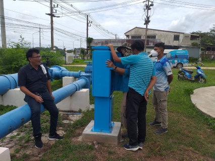 ไฟล์แนบ วันพุธที่ 3 สิงหาคม 2565 การประปาส่วนภูมิภาคสาขากาญจนดิษฐ์ ภายใต้การบริหารของนายสุรพงศ์ สมหวัง ผู้จัดการการประปาส่วนภูมิภาคสาขากาญจนดิษฐ์ มอบหมายพนักงานในสังกัดพร้อมงานตารตรวัดน้ำ กองระบบจำหน่าย กปภ.เขต 4 เข้าดำเนินการ Set Zero หน่วยน้ำร่วมของมาตรวัดน้ำ MM 12. พลายวาส กาญจนดิษฐ์  เนื่องจากมีการปรับปรุงระบบควบคุมมาตรวัดน้ำและพื้นที่ติดตั้งมาตรวัดน้ำใหม่ทำให้ผลรวมของเลขมาตร MM 12. พลายวาส กาญจนดิษฐ์ ผิดเพี้ยน ให้กลับมาใช้งานได้ตามปกติต่อไป