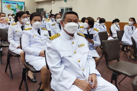 ไฟล์แนบ กปภ.ข.6 ร่วมพิธีมอบคัมภีร์เทศน์เฉลิมพระเกียรติฯ บทพระธรรมเทศนาเฉลิมพระธรรมบารมีใน "อุภินนมัตถจรกถา" เฉลิมพระธรรมบารมีสมเด็จพระนางเจ้าสิริกิติ์ พระบรมราชินีนาถ พระบรมราชชนนีพันปีหลวง