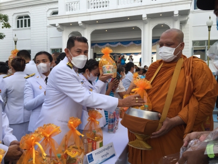 ไฟล์แนบ กปภ.สาขาภูเก็ต เข้าร่วมพิธีทำบุญตักบาตรข้าวสารอาหารแห้งพระสงฆ์และสามเณร เนื่องในโอกาสวันเฉลิมพระชนมพรรษา สมเด็จพระนางเจ้าสิริกิติ์ พระบรมราชินีนาถ พระบรมราชชนนีพันปีหลวง