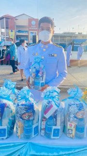 ไฟล์แนบ การประปาส่วนภูมิภาคสาขาชุมพรร่วมกิจกรรม ทำบุญตักบาตร เนื่องในวันเฉลิมพระชนมพรรษา สมเด็จพระนางเจ้าสิริกิติ์ พระบรมราชินีนาถ พระบรมราชชนนีพันปีหลวง เนื่องในโอกาสมหามงคลเฉลิมพระชนมพรรษา 90 พรรษา ณ ลานเทศบาลเมืองชุมพร
