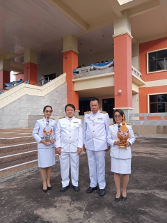 ไฟล์แนบ ร่วมพิธีถวายเครื่องราชสักการะ วางพานพุ่ม 12 ส.ค.65