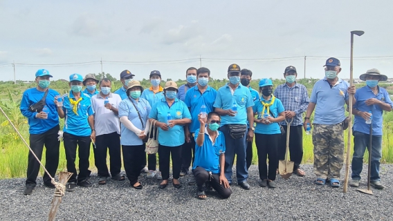 ไฟล์แนบ กปภ. 4 สาขาในพื้นที่จังหวัดปทุมธานี มอบน้ำดื่มบรรจุขวดตราสัญลักษณ์ กปภ. เพื่อสนับสนุนในกิจกรรมปลูกต้นไม้เฉลิมพระเกียรติสมเด็จพระนางเจ้าสิริกิติ์ พระบรมราชินีนาถ พระบรมราชชนนีพันปีหลวง  เนื่องในโอกาสมหามงคลเฉลิมพระชนมพรรษา 90 พรรษา 12 สิงหาคม 2565