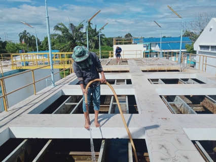 ไฟล์แนบ กปภ.สาขาพนมทวน ปฏิบัติตามแผนงานโครงการจัดการน้ำสะอาด WSP ล้างถังตกตะกอนประจำเดือน สิงหาคม ๒๕๖๕