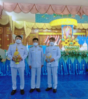 ไฟล์แนบ กปภ.สาขาพยุหะคีรีร่วมพิธีถวายเครื่องราชสักการะ วางพานพุ่ม และจุดเทียนชัยถวายพระพรชัยมงคล เนื่องใน วันเฉลิมพระชนมพรรษา 90 พรรษา 12 สิงหาคม 2565 สมเด็จพระนางเจ้าสิริกิติ์ พระบรมราชินีนาถ พระบรมราชชนนีพันปีหลวง