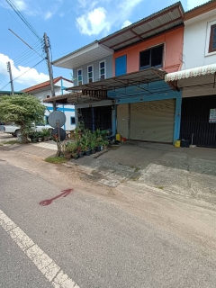 ไฟล์แนบ วันศุกร์ที่ 19 สิงหาคม  2565 การประปาส่วนภูมิภาคสาขากาญจนดิษฐ์ ภายใต้การบริหารงานโดย นายสุรพงศ์  สมหวัง ผู้จัดการการประปาส่วนภูมิภาคสาขากาญจนดิษฐ์  มอบหมายงานบริการและควบคุมน้ำสูญเสีย และพนักงานในสังกัด  ลงพื้นที่สำรวจ หาท่อแตกท่อรั่ว บริเวณพื้นที่ ทุ่งอ่อนใจ  ตำบลท่าทองใหม่ อำเภอกาญจนดิษฐ์ จังหวัดสุราษฎร์ธานี เพื่อลดน้ำสูญเสียในระบบจำหน่ายและเพิ่มแรงดันในเส้นท่อ เป็นการให้บริการน้ำประปาอย่างเต็มประสิทธิภาพตามมาตรฐานของ กปภ. 