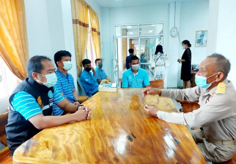 ไฟล์แนบ การประปาส่วนภูมิภาคสาขาจันดี ลงพื้นที่พบผู้ใช้น้ำรายใหญ่ ภายใต้กิจกรรมมุ่งมั่นเพื่อปวงชน เติมใจให้กันประจำปี 2565 ณ สำนักงานเทศบาลตำบลท่ายาง อ.ทุ่งใหญ่ จ.นครศรีธรรมราช 