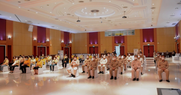 ไฟล์แนบ กปภ.สาขารังสิต(พ) เข้าร่วมพิธีมอบถุงยังชีพพระราชทานแก่ราษฏรที่ประสบอุทกภัยในจังหวัดปทุมธานี
