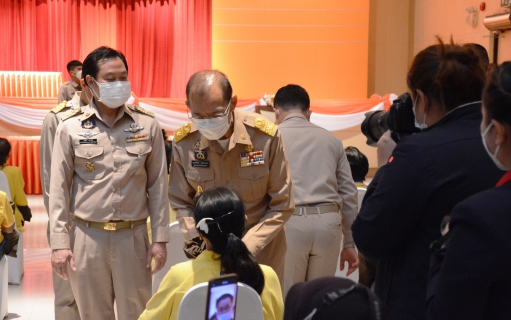 ไฟล์แนบ กปภ.สาขารังสิต(พ) เข้าร่วมพิธีมอบถุงยังชีพพระราชทานแก่ราษฏรที่ประสบอุทกภัยในจังหวัดปทุมธานี