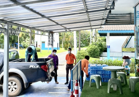 ไฟล์แนบ กปภ.สาขาขลุง มอบน้ำดื่มบรรจุขวดตราสัญลักษณ์ กปภ.