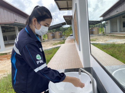ไฟล์แนบ การประปาส่วนภูมิภาคสาขาตะกั่วป่า ลงนามบันทึก MOU ร่วมกับเทศบาลตำบลบางนายสี พร้อมส่งมอบ ถังเก็บน้ำ PWA ห่วงใย ใส่ใจชุมชน ภายใต้โครงการ กปภ.รักษ์ชุมชน ประจำปี 2565