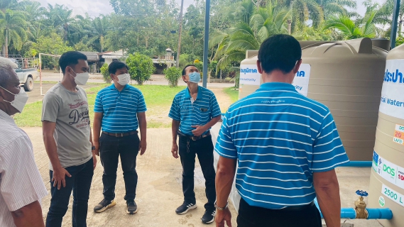 ไฟล์แนบ การประปาส่วนภูมิภาคสาขาชุมพร ร่วมส่งมอบ "ถังเก็บน้ำ PWA ห่วงใย ใส่ใจชุมชน"  พร้อมลงนาม "MOU" ภายใต้โครงการ "กปภ.รักษ์ชุมชน ประจำปี 2565"  ณ  องค์การบริหารส่วนตำบลนากระตาม อ.ท่าแซะ จังหวัดชุมพร  