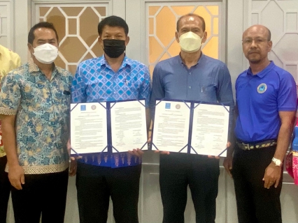 ไฟล์แนบ การประปาส่วนภูมิภาคสาขากระบี่ ลงนามบันทึก MOU ร่วมกับองค์การบริหารส่วนตำบลไสไทย พร้อมส่งมอบ ถังเก็บน้ำ PWA ห่วงใย ใส่ใจชุมชน ภายใต้โครงการ กปภ.รักษ์ชุมชน ประจำปี 2565 