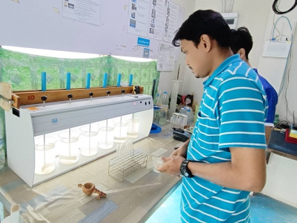 ไฟล์แนบ กปภ.สาขาระนอง ตรวจสอบคุณภาพน้ำ สร้างความเชื่อมั่นกระบวนการผลิตน้ำประปา