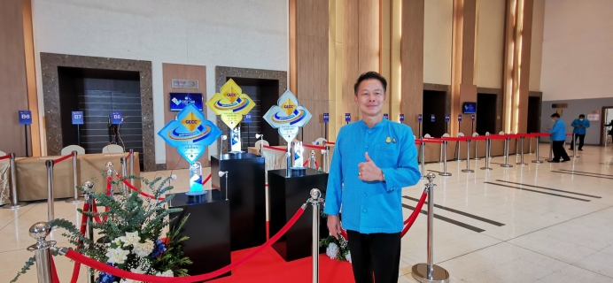 ไฟล์แนบ การประปาส่วนภูมิภาคสาขาตะกั่วป่า ร่วมพิธีรับมอบโล่และตรารับรองมาตรฐานการให้บริการของศูนย์ราชการสะดวก (Government Easy Contact Center: GECC) ประจำปี พ.ศ. 2565
