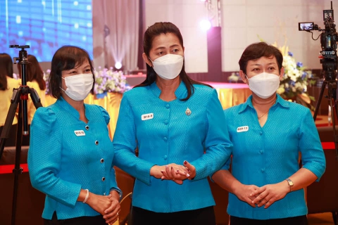 ไฟล์แนบ การประปาส่วนภูมิภาคสาขาอ่าวลึก ยกระดับการให้บริการ เข้าร่วมพิธีรับมอบโล่และตรารับรองมาตรฐานการให้บริการของศูนย์ราชการสะดวก (Government Easy Contact Center: GECC) ประจำปี พ.ศ. 2565