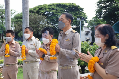 ไฟล์แนบ ผู้บริหาร กปภ.ข.10 ที่ได้รับตำแหน่งใหม่สักการะพระแม่ธรณีวิสุทธิสรรพสักขีบารมีธำรงชล 