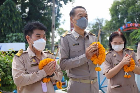 ไฟล์แนบ ผู้บริหาร กปภ.ข.10 ที่ได้รับตำแหน่งใหม่สักการะพระแม่ธรณีวิสุทธิสรรพสักขีบารมีธำรงชล 