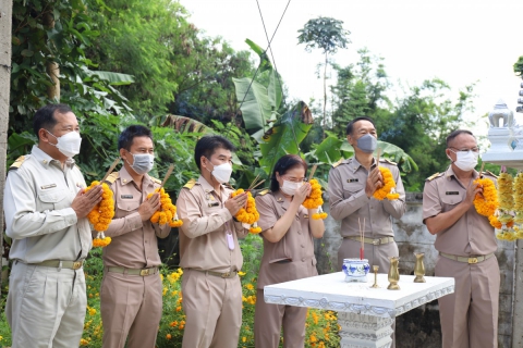 ไฟล์แนบ ผู้บริหาร กปภ.ข.10 ที่ได้รับตำแหน่งใหม่สักการะพระแม่ธรณีวิสุทธิสรรพสักขีบารมีธำรงชล 