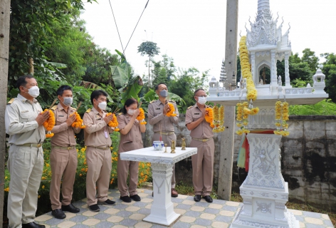 ไฟล์แนบ ผู้บริหาร กปภ.ข.10 ที่ได้รับตำแหน่งใหม่สักการะพระแม่ธรณีวิสุทธิสรรพสักขีบารมีธำรงชล 