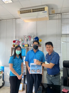 ไฟล์แนบ พนักงาน กปภ.สาขากำแพงเพชร ร่วมสมทบทุนค่าน้ำประปาสำหรับลูกค้าที่ขาดแคลนทุนทรัพย์