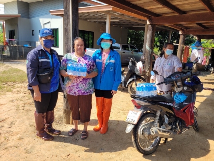 ไฟล์แนบ การประปาส่วนภูมิภาคสาขาชุมพวง สนับสนุนน้ำดื่มบรรจุขวดตราสัญลักษณ์ กปภ.ให้กับประชาชนที่ประสบภัยน้ำท่วม อ.ชุมพวง  จ.นครราชสีมา