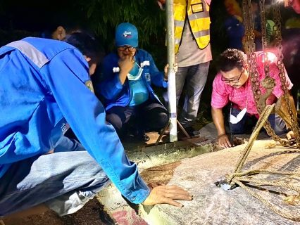 ไฟล์แนบ กปภ.สาขากระบี่ ดำเนินงานตามแผนบริหารจัดการน้ำสูญเสียเชิงรุก เดินหน้าลงพื้นที่ ถนนกระบี่ ตำบลปากน้ำถึงถนนวัชระ ตำบลกระบี่ใหญ่ อำเภอเมืองกระบี่  จังหวัดกระบี่ เดินเท้าหาท่อแตกรั่ว พร้อมซ่อมปิดจุด เพื่อลดการเกิดน้ำสูญเสีย 