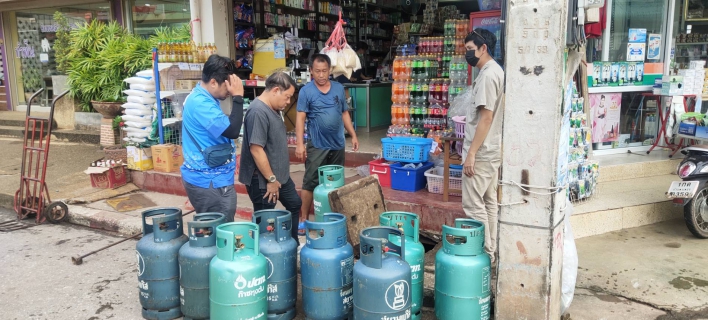 ไฟล์แนบ "ลุยต่อไม่ย่อท้อ" กปภ.สาขากำแพงเพชร เดินหน้าลดน้ำสูญเสียไม่หยุดนิ่งจุดไหนแตก ซ่อมทันที  หวัง ! คืนรายได้ให้ กปภ.