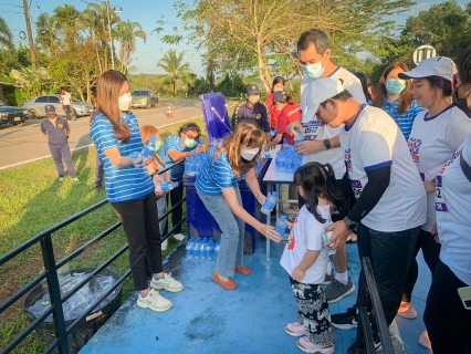 ไฟล์แนบ กปภ.สาขาตราด สนับสนุนน้ำดื่มบรรจุขวดและเข้าร่วมโครงการ "แสงนำใจ ไทยทั้งชาติ เดิน วิ่ง ปั่น ป้องกันอัมพาต ครั้งที่ 8" เฉลิมพระเกียรติ จังหวัดตราด