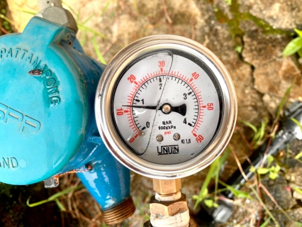 ไฟล์แนบ การประปาส่วนภูมิภาคสาขากระบี่ ดำเนินการตามแผนงานบริการและควบคุมน้ำสูญเสีย ตรวจสอบแรงดันน้ำ