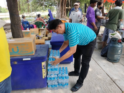 ไฟล์แนบ การประปาส่วนภูมิภาคสาขาวิเศษชัยชาญ มอบน้ำดื่มบรรจุขวดตราสัญลักษณ์ กปภ. เพื่อสนับสนุนให้บริการประชาชนและผู้มาร่วมงานเทศกาลวันลอยกระทง