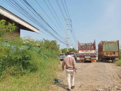 ไฟล์แนบ ผจก.กปภ.สาขาสมุทรสงคราม นำทีมเดินสำรวจหาท่อแตกรั่ว แก้ปัญหาน้ำประปาไหลอ่อน ลดข้อร้องเรียน