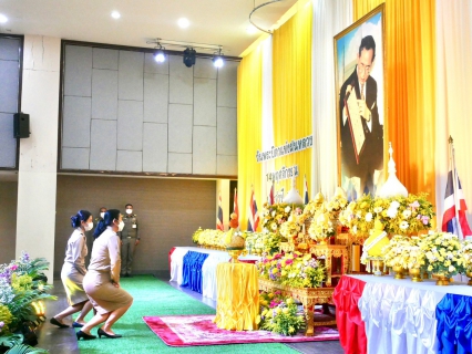 ไฟล์แนบ การประปาส่วนภูมิภาคสาขากระบี่ ร่วมพิธีวางพานพุ่มดอกไม้สดถวายราชสักการะ พระบาทสมเด็จพระบรมชนกาธิเบศร มหาภูมิพลอดุลยเดชมหาราช บรมนาถบพิตร เนื่องในวันพระบิดาแห่งฝนหลวง ประจำปี 2565