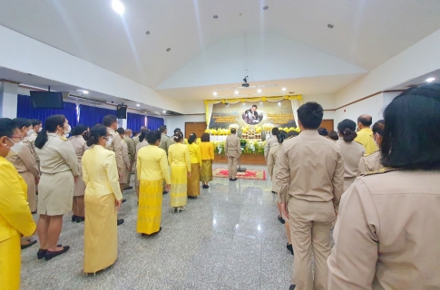 ไฟล์แนบ กปภ.สาขาปทุมธานี เข้าร่วมพิธีวางพานพุ่มดอกไม้สดถวายราชสักการะ เนื่องในวันพระบิดาแห่งฝนหลวง ประจำปี 2565 