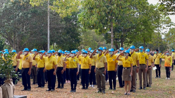 ไฟล์แนบ กปภ.สาขาขลุง เข้าร่วมกิจกรรมจิตอาสาพัฒนาสถานที่สาธารณะปรับภูมิทัศน์ ทำความสะอาดและจัดเก็บขยะเนื่องในวันคล้ายวันสวรรคตพระบาทสมเด็จพระมงกุฎเกล้าเจ้าอยู่หัว