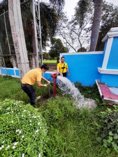 ไฟล์แนบ การประปาส่วนภูมิภาค สาขากาญจนดิษฐ์ ลงพื้นที่ ทำความสะอาด ระบายตะกอนในเส้นท่อจ่ายน้ำ ผ่านหัวดับเพลิงและท่อหน้ามาตรประจำเดือน พฤศจิกายน 2565