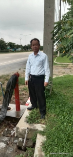 ไฟล์แนบ กปภ.สาขาสุพรรณบุรี ดำเนินการเปิดล้างตะกอนระบายในเส้นท่อจ่ายน้ำ (Blow off) ผ่านหัวดับเพลิง 