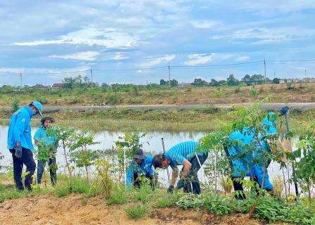 ไฟล์แนบ กปภ.สาขาปทุมธานี ดำเนินกิจกรรม โครงการ โคก หนอง นา สัปปายะและรมณียสถาน สถานปฏิบัติธรรมสมเด็จพระสังฆราช (อมพรมหาเถร) ของสำนักงานทรัพยากรธรรมชาติและสิ่งแวดล้อมจังหวัดปทุมธานี