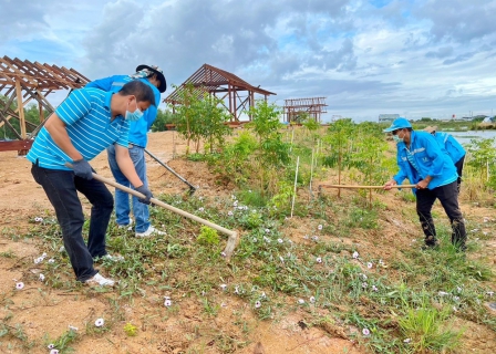 ไฟล์แนบ กปภ.สาขาปทุมธานี ดำเนินกิจกรรม โครงการ โคก หนอง นา สัปปายะและรมณียสถาน สถานปฏิบัติธรรมสมเด็จพระสังฆราช (อมพรมหาเถร) ของสำนักงานทรัพยากรธรรมชาติและสิ่งแวดล้อมจังหวัดปทุมธานี