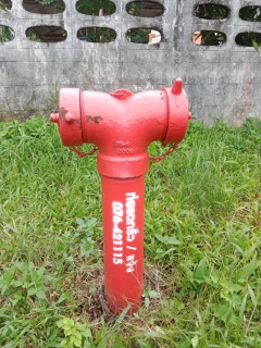 ไฟล์แนบ การประปาส่วนภูมิภาคสาขาตะกั่วป่า ทาสีหัวดับเพลิง พร้อมพ่น เบอร์โทรแจ้งเหตุท่อแตกท่อรั่ว