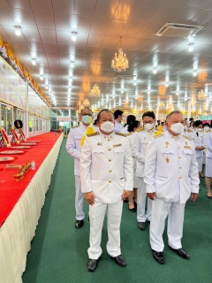 ไฟล์แนบ กปภ.สาขาสามพราน ร่วมพิธี ทำบุญตักบาตรถวายพระราชกุศล,พิธีวางพานพุ่มดอกไม้และพิธีถวายบังคม" เนื่องในวันคล้ายวันพระบรมราชสมภพ พระบาทสมเด็จพระบรมชนกาธิเบศร มหาภูมิพลอดุลยเดชมหาราช บรมนาถบพิตร วันชาติ และวันพ่อแห่งชาติ ประจำปี 2565