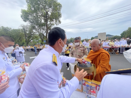 ไฟล์แนบ กปภ.สาขาตะกั่วป่า เข้าร่วมพิธีทำบุญตักบาตรพระสงฆ์และสามเณร จำนวน 29 รูป ถวายเป็นพระราชกุศล เนื่องในวันคล้ายวันพระบรมราชสมภพ พระบาทสมเด็จพระบรมชนกาธิเบศร มหาภูมิพลอดุลยเดชมหาราช บรมนาถบพิตร