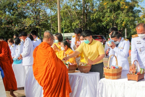 ไฟล์แนบ การประปาส่วนภูมิภาคสาขากระนวน  ร่วมทำบุญตักบาตรถวายพระราชกุศลและวางพานพุ่ม 5 ธันวาคม 2565 