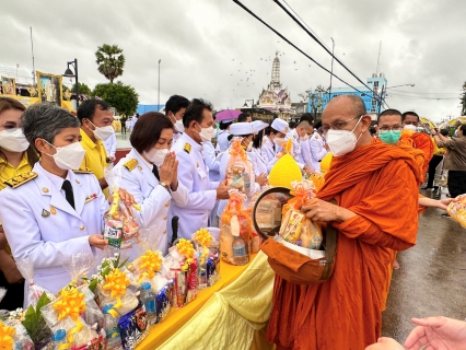 ไฟล์แนบ การประปาส่วนภูมิภาคสาขาชุมพรร่วมกิจกรรม ทำบุญตักบาตร บริเวณ ลานหน้าเทศบาลจังหวัดชุมพร เนื่องในวันคล้ายวันพระบรมราชสมภพ พระบาทสมเด็จพระบรมชนกาธิเบศร มหาภูมิพลอดุลยเดชมหาราช บรมนาถบพิตร วันชาติ และวันพ่อแห่งชาติ พ.ศ.2565