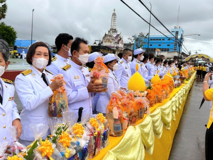 ไฟล์แนบ การประปาส่วนภูมิภาคสาขาชุมพรร่วมกิจกรรม ทำบุญตักบาตร บริเวณ ลานหน้าเทศบาลจังหวัดชุมพร เนื่องในวันคล้ายวันพระบรมราชสมภพ พระบาทสมเด็จพระบรมชนกาธิเบศร มหาภูมิพลอดุลยเดชมหาราช บรมนาถบพิตร วันชาติ และวันพ่อแห่งชาติ พ.ศ.2565