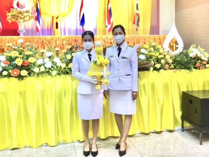 ไฟล์แนบ การประปาส่วนภูมิภาคสาขากระบี่ ร่วมพิธีถวายพานพุ่มดอกไม้และถวายบังคม เนื่องในวันคล้ายวันพระบรมราชสมภพของ พระบาทสมเด็จพระบรมชนกาธิเบศร มหาภูมิพลอดุลยเดชมหาราช บรมนาถบพิตร และวันพ่อแห่งชาติ