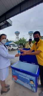 ไฟล์แนบ กปภ.สาขากาญจนดิษฐ์ ร่วมแจกน้ำดื่มตราสัญญาลักษณ์ กปภ. ในงาน  "พิธีวางพานพุ่มดอกไม้และพิธีถวายบังคม เวลา ๐๘.๐๐ น ณ บริเวณศาลาประชาคมอำเภอกาญจนดิษฐ์ วันที่ ๕ ธันวาคม ๒๕๖๕"