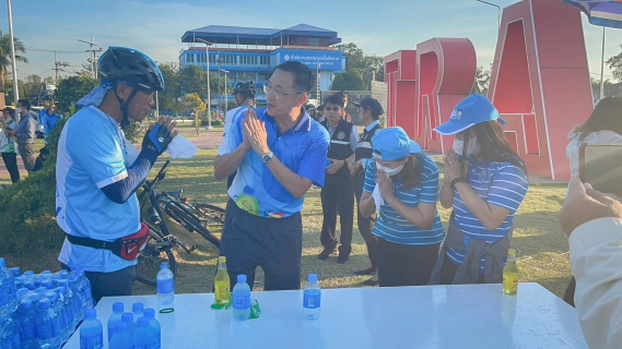 ไฟล์แนบ กปภ.สาขาตราดร่วมสนับสนุนน้ำดื่มบรรจุขวดตราสัญลักษณ์กปภ.และเข้าร่วมกิจกรรมปั่นไปตรวจรอบสระสีเสียด ภายใต้โครงการ บ้านสะอาด เมืองตราดสวยสะหงาด 