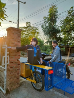 ไฟล์แนบ เมื่อวันที่  20 ธันวาคม 2565 เวลา 16.30 น. - 18.30 น. นายธนพล อัตถวิบูลย์กุล ผู้จัดการการประปาส่วนภูมิภาคสาขาบ้านโฮ่งนำทีม พร้อมพนักงานในสังกัด กปภ.สาขาบ้านโฮ่ง ลงพื้นที่เพื่อสำรวจลูกค้าที่มีความสนใจจะขอใช้น้ำประปาของการประปาส่วนภูมิภาค และรับลงทะเบียน PWA Line Official จ่ายค่าน้ำออนไลน์ ณ บ้านดงห้วยเย็น ม.14 ต.บ้านโฮ่ง อ.บ้านโฮ่ง จ.ลำพูน